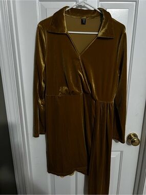 Velvet Wrap-Style Women's Dress in golden Brown